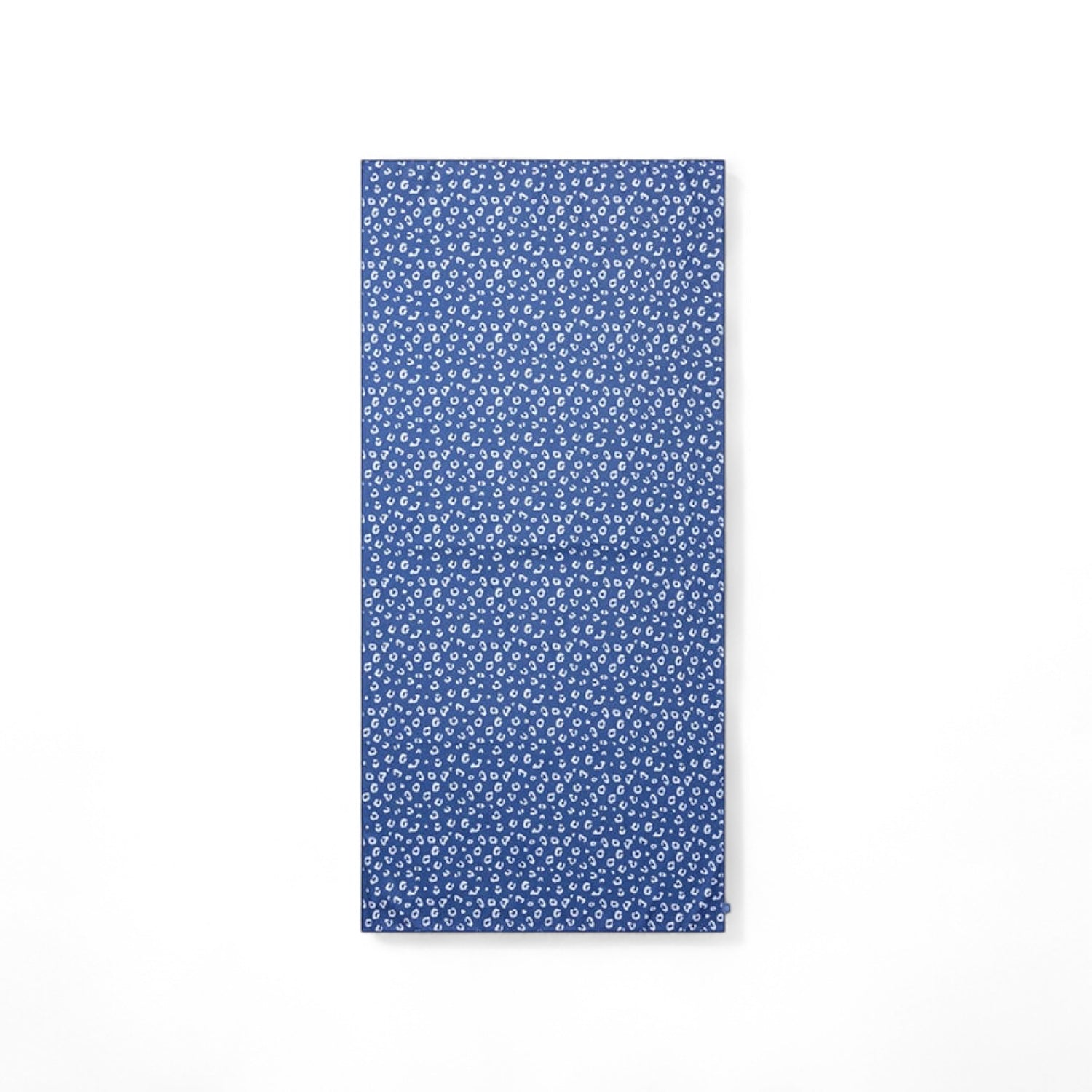 Swim Essentials | Blauwe Leopard Microvezel Handdoek – 180 x 90 cm