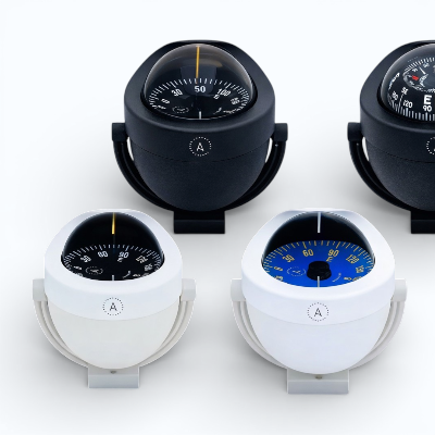 kompas zwart en twee witte kompassen bij elkaar als selectie voor een categorie beeld bij kompassen