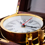 Autonautic chronometer - luxe doos, cardanische ophanging, 18-karaats verguld. close-up