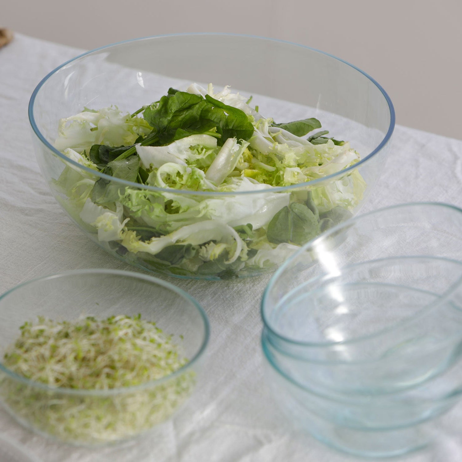 Bahamas Natural saladeschaal met salade erin