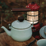Barebones Enamel theepot met lamp