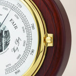 Barigo Captain barometer met thermometer Ø210 mm – mahonie messing uitvoering 1585MS close-up van scharnier schroefsluiting