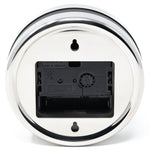 Barigo Orion klok 827RFPO.06 ingezoomd op achterkant met rvs behuizing en opening voor batterij