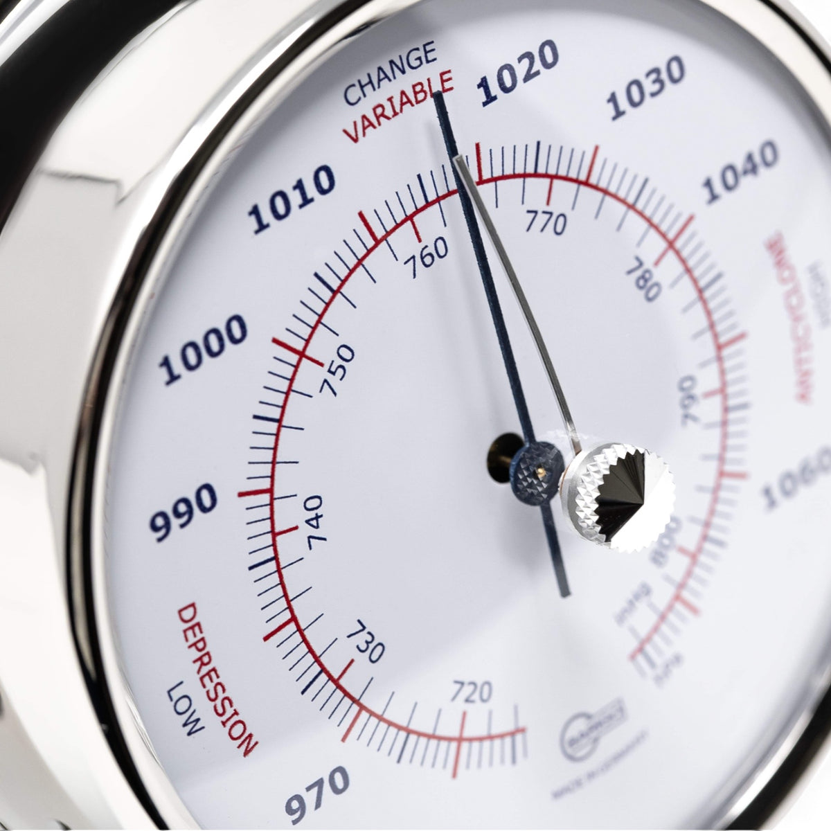 Barigo Tempo barometer gepolijst rvs met gesloten wijzerplaat 183RFPO.AV ingezoomd