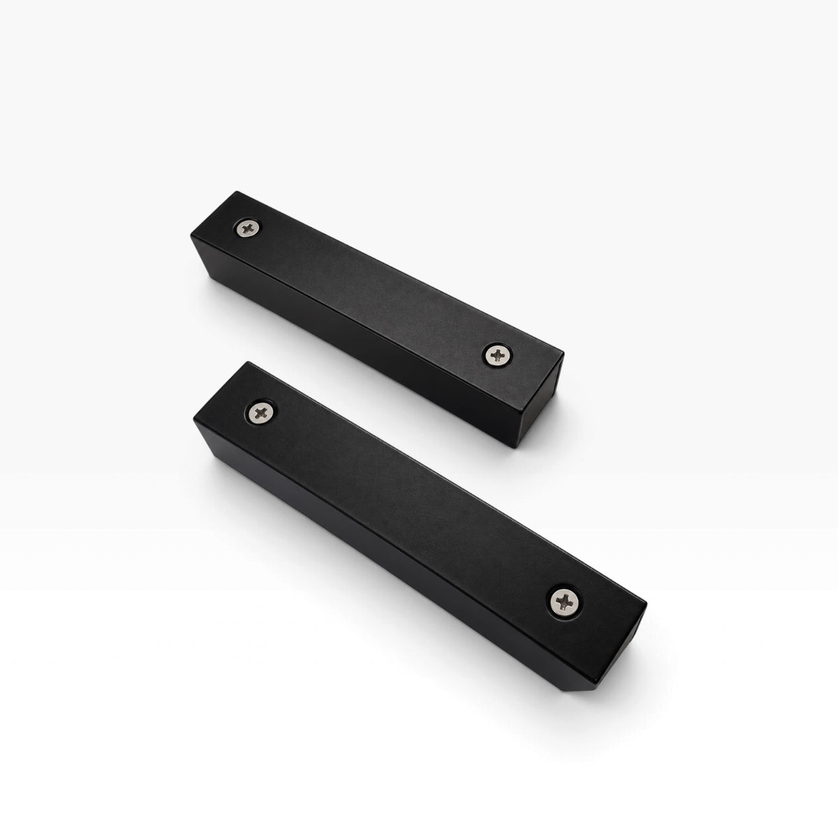 Bracket-Mounted_Compass_For_Commercial_Vessels_C20-00137_compensators
