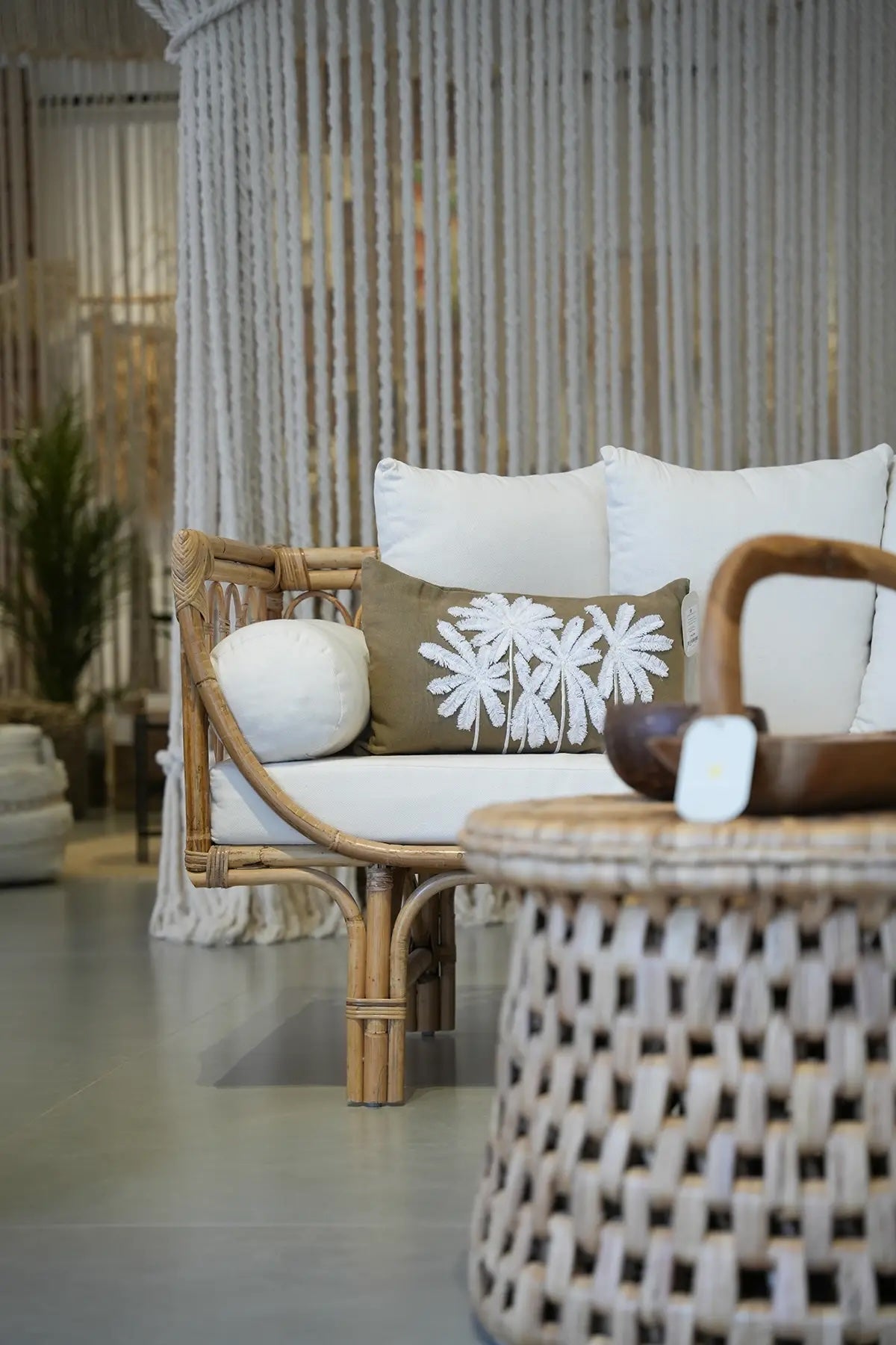 Coastal_wonen_met_Jasmin_Concepts_bank_en_kussens