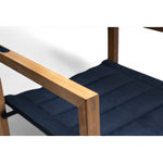Design regisseursstoel The Square - teakhout, inklapbaar Ocean blauw ingezoomd detail leuning