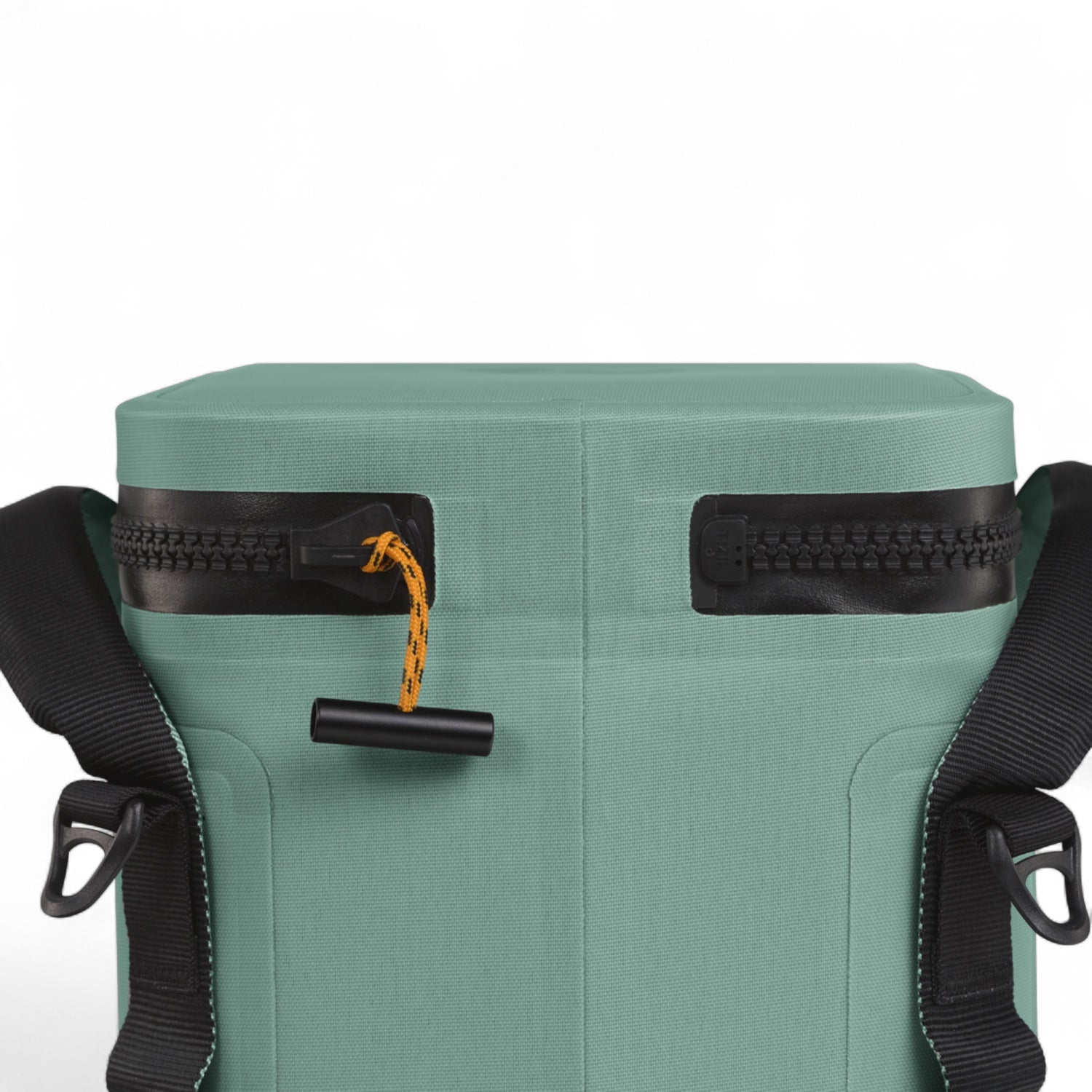 Dometic PSC9 Soft Cooler – detail van zijkant met waterdichte ritssluiting, achterzijde van de bovenkant van de Moss kleur koeltas