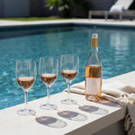 Flamefield Clear wijnglas goblet 280 ml – kristalhelder & breukvast (3 stuks) gevukd met rose langs de kant van het zwembad