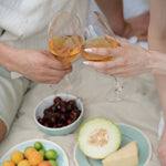 Flamefield_Goblet_wijnglazen_in_setting_met_fruit_op_een_kleedje