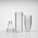 Flamefield infuser set onbreekbaar - waterfles en 4 glazen uit elkaar neergezet