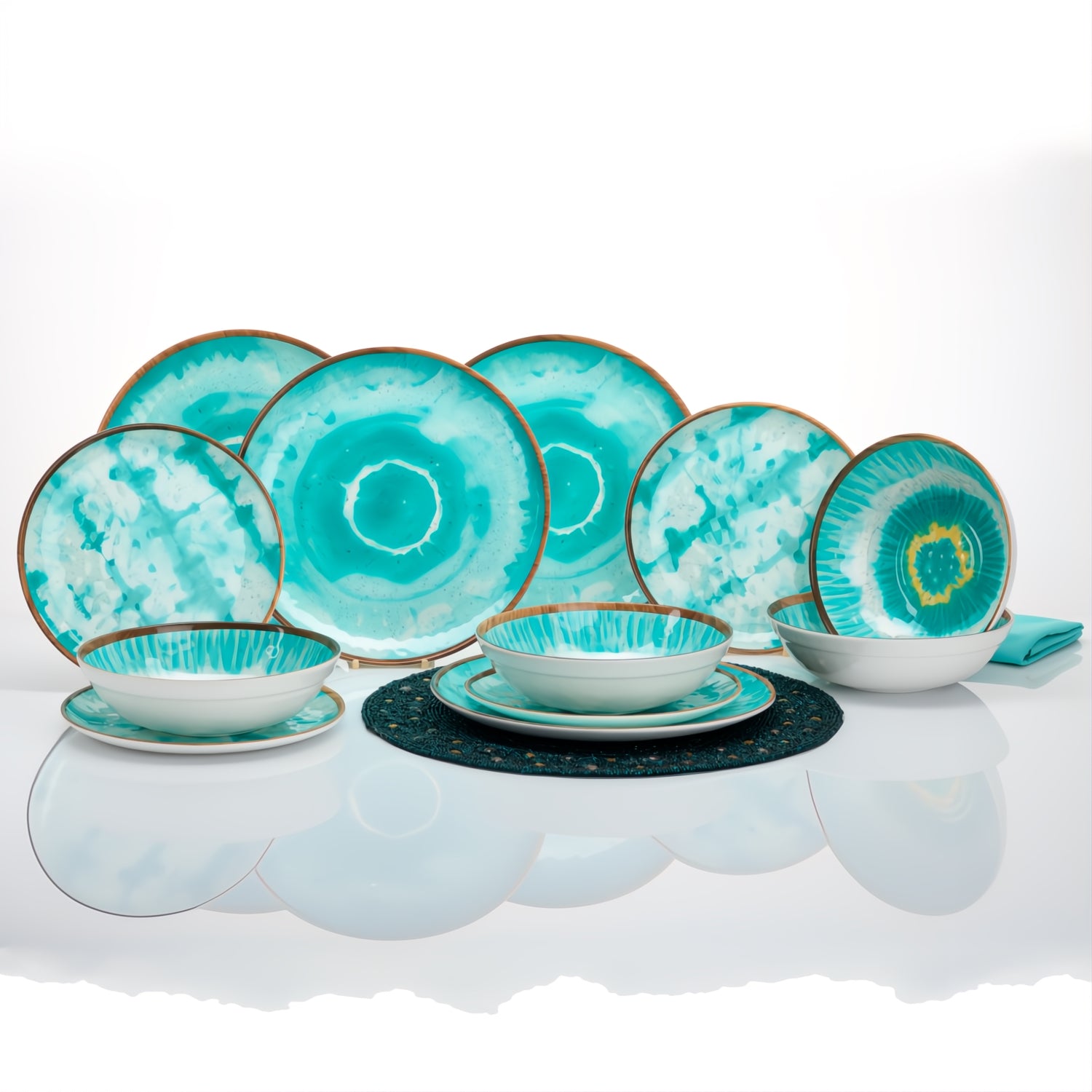 Flamefield servies Boho Dream – 12-delig, onbreekbaar, vrolijk bohemien patroon uitgestald met placemate tafellaken