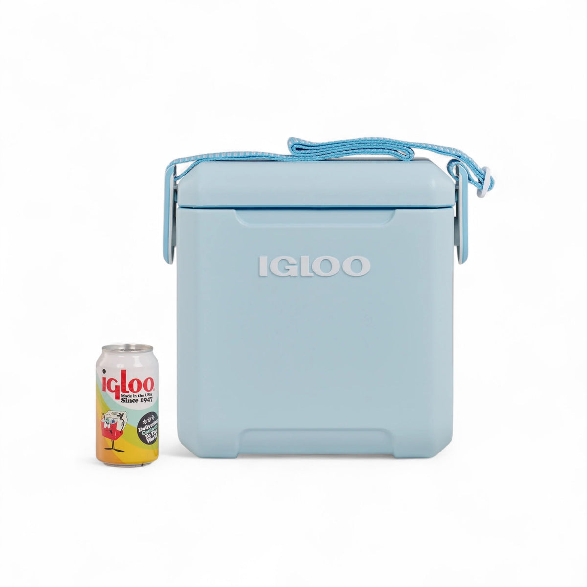Igloo tag along too powder blue from the front with a can  jpg