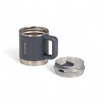 Igloo thermo Carbonate koffiemok met deksel ernaast