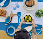 Maldivas bootservies - Blue sfeerbeeld aan tafel met brood en citroenen en glazen Marine Business