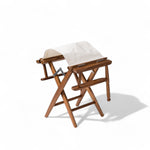 Regisseursstoel_I_deluxe_-_geolied_teak_met_navy_kussen voorbeeld inklappen stap 3