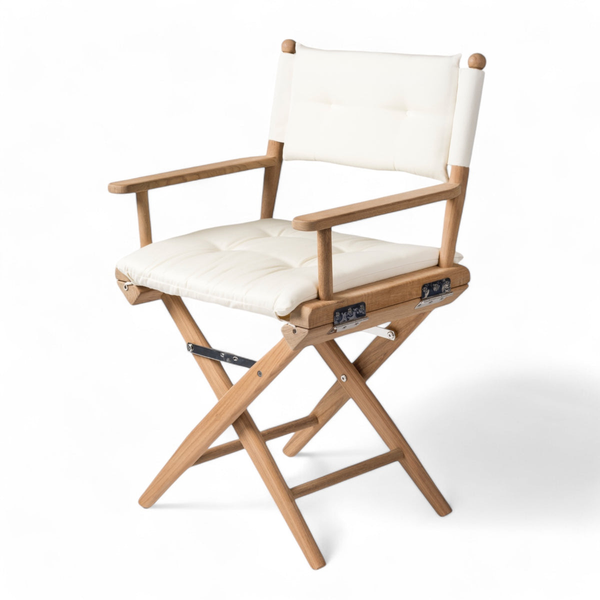 Regisseursstoel_I_deluxe_-_ongeolied_teak_met_creme_wit_kussen