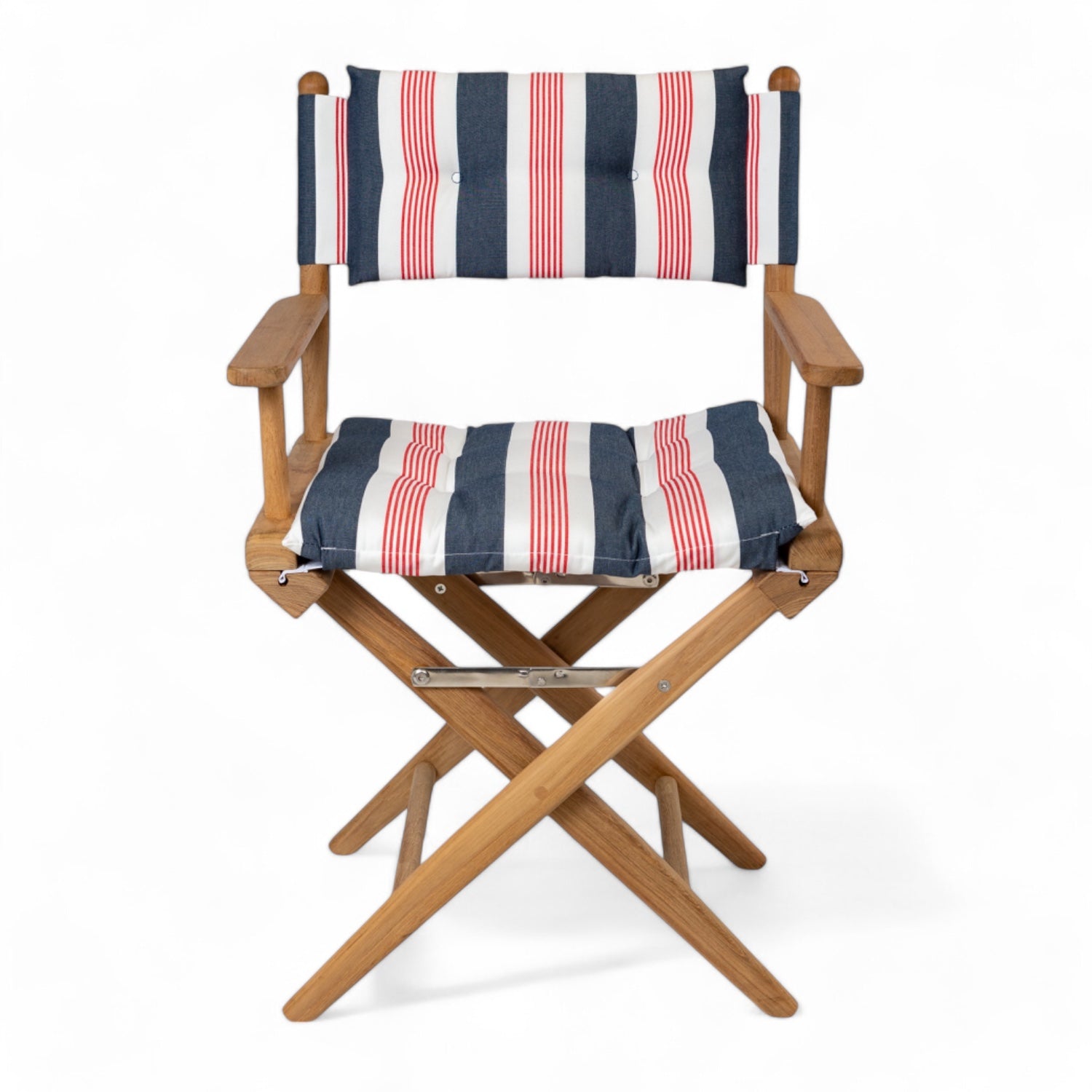Regisseursstoel_I_deluxe_-_ongeolied_teak_met_navy-wit-rood_gestreept_kussen_voor aanzicht