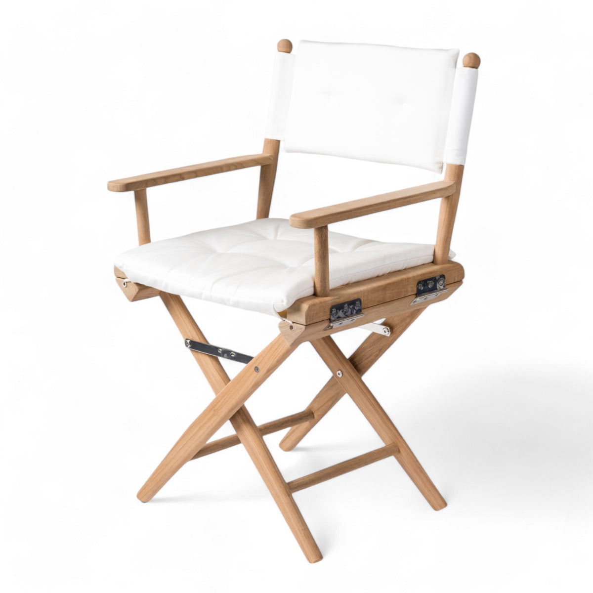 Regisseursstoel_I_deluxe_-_ongeolied_teak_met_wit_kussen