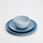 SB0112 Flamefield onbreekbaar servies Shades of Blue op een witte achtergrond