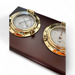Weems & Plath Porthole bureau weerstation 355 x 152 x 32 mm - compleet, klassiek, mahonie en messing close up