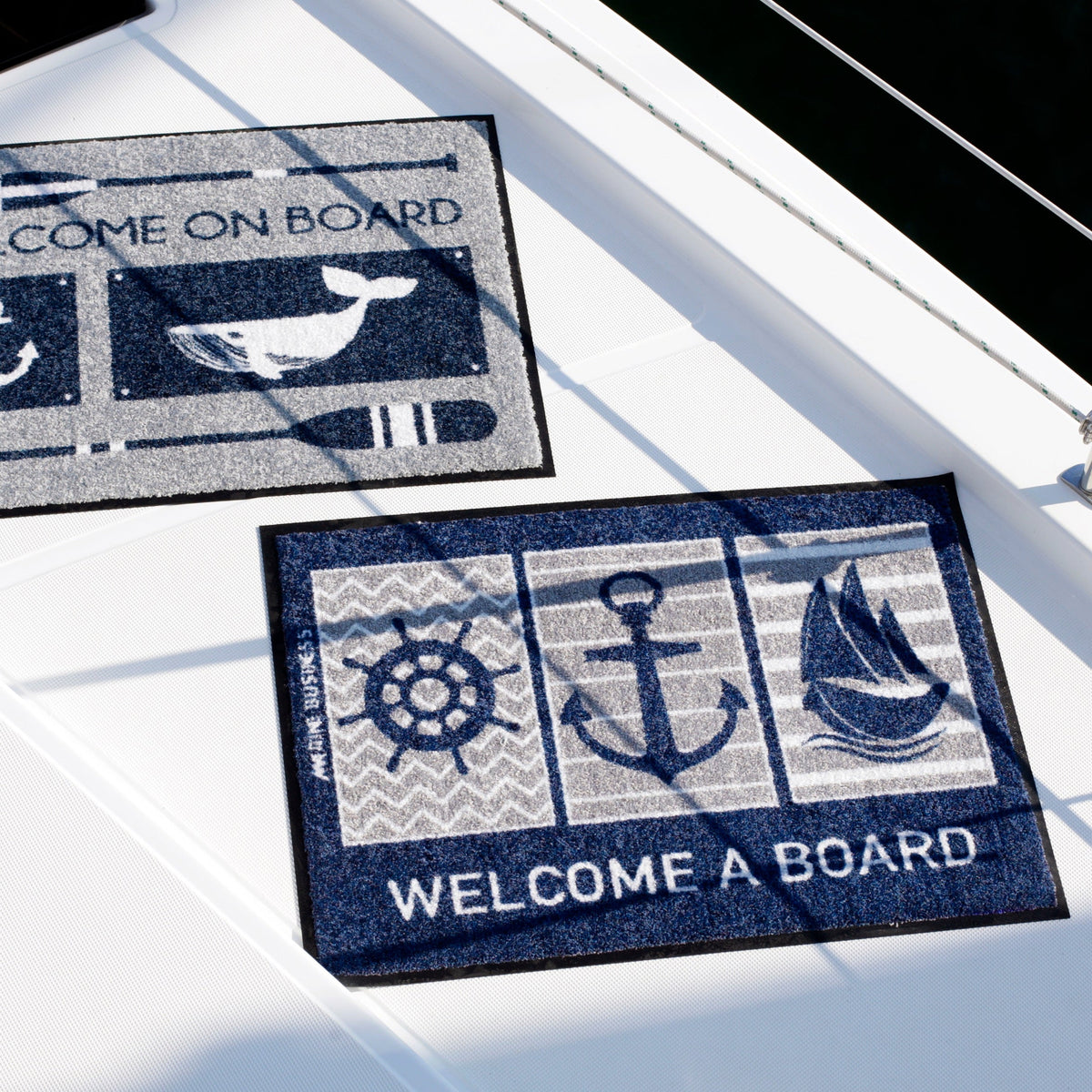 Welcome on board deurmat op een boot met 2 verschillende designs